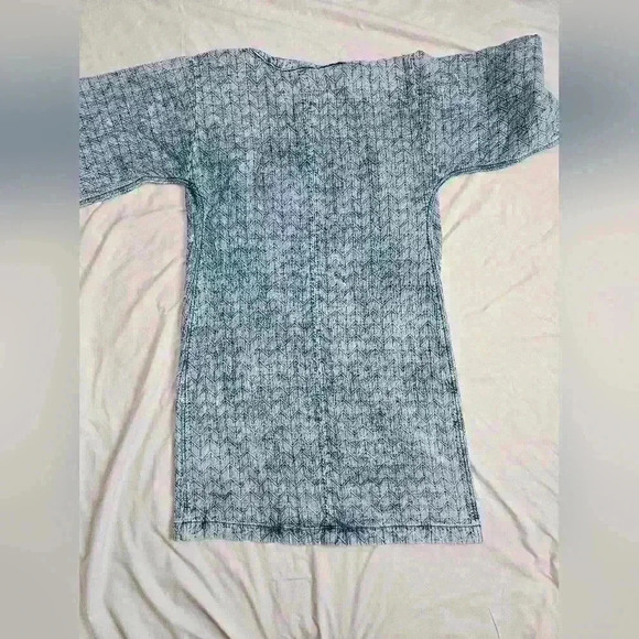 True Religion Kimono - Picture 10 of 11